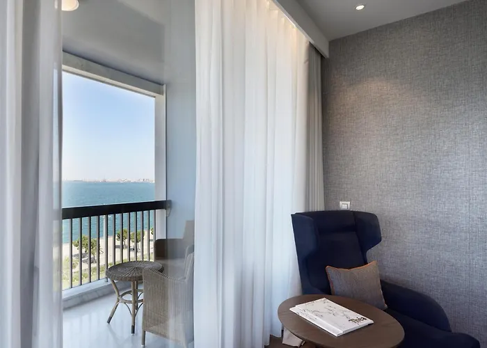 Makedonia Palace